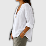 Regula™ | Blouse en lin avec décolleté en V et bouton