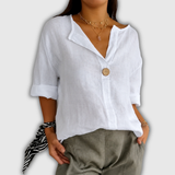 Regula™ | Blouse en lin avec décolleté en V et bouton