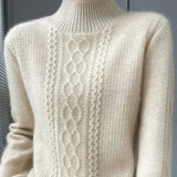 Brigitte | Col roulé en tricot cablé Pull