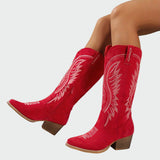 Bottes western élégantes et brodées